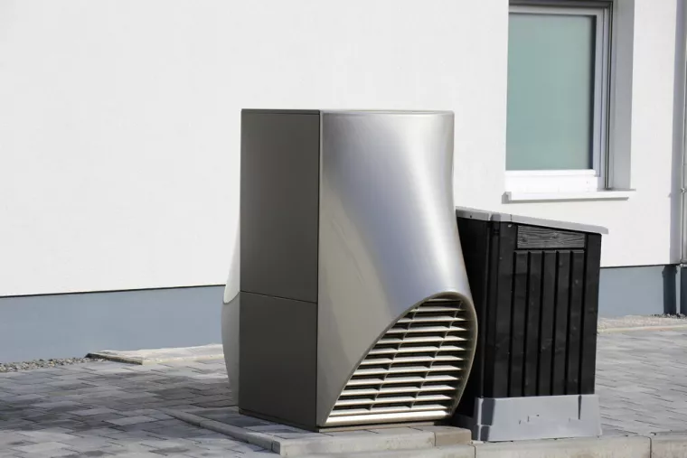 Comment installer une pompe à chaleur air eau dans maison individuelle ancienne à Bordeaux ?, Bordeaux, MEDOC-TPE